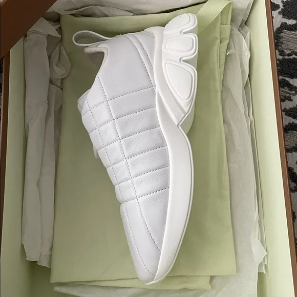 Burberry Leather Quilted White Sneakers - Picture 9 of 17